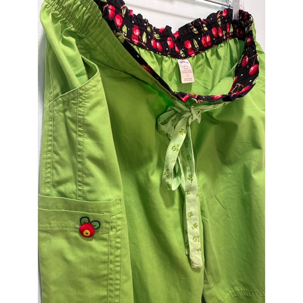 Mary Engelbreit Scrub Pants Green Cherry Print Waistband Cargo Pocket Large - Picture 3 of 6